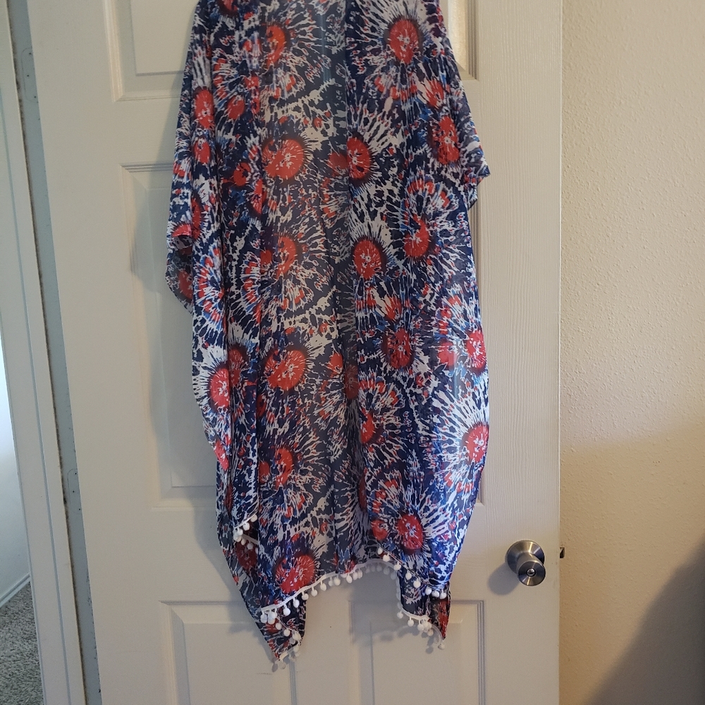 Read white and blue tunic
